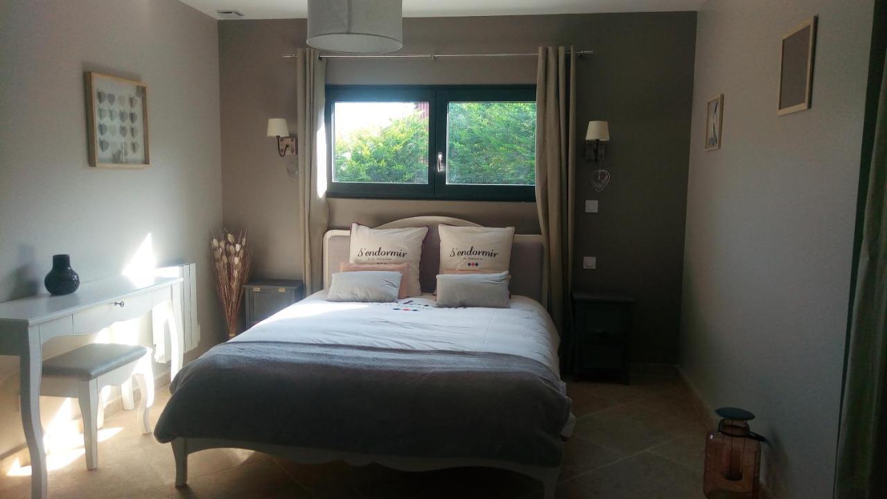 Bed and Breakfast Cosy Wood House Laubressel Екстер'єр фото